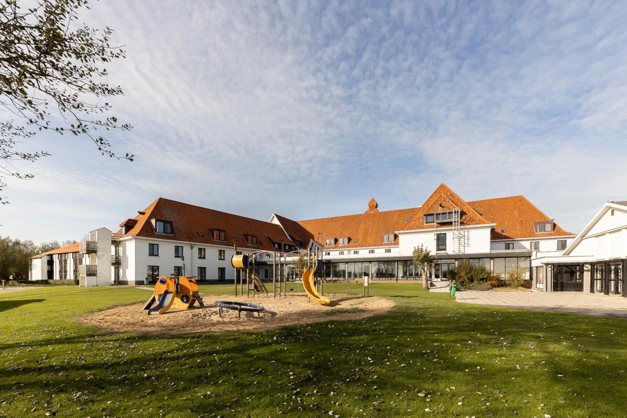 Отель Corsendonk Duinse Polders Бланкенберге Экстерьер фото